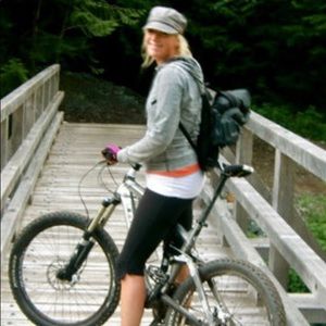 Meet your Posher, Suzy